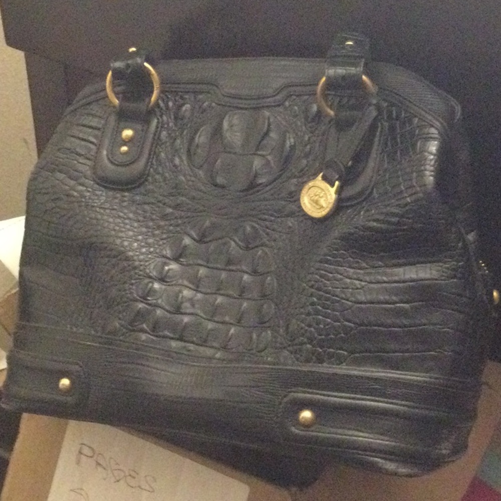 🎀Brahmin cayman dome tote🎀